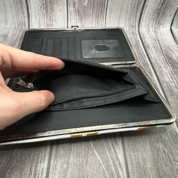 PLAYBOY Vintage Y2K Clutch/ Long Wallet Playboy Bunny White Gold VTG RARE - Picture 15 of 15